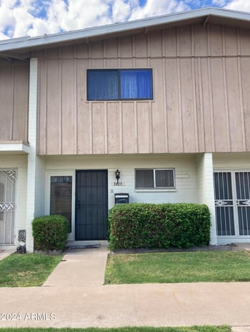 5425 Black Cyn Hw, Phoenix, AZ 85015