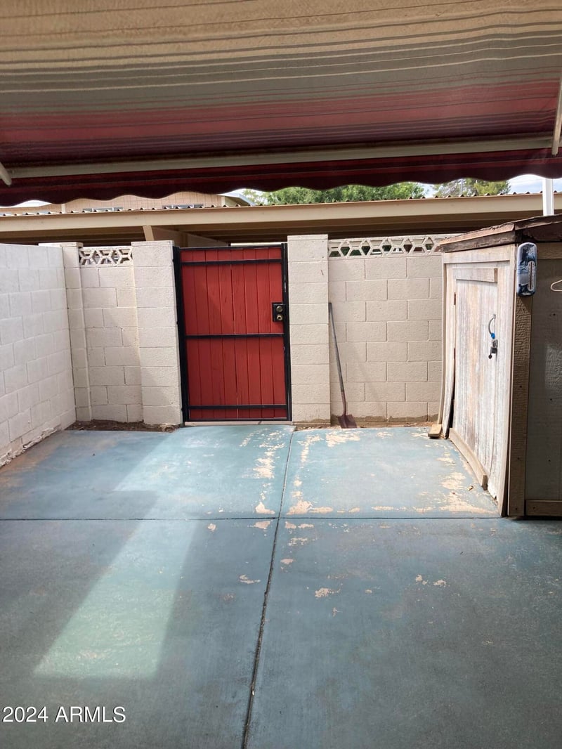 5425 Black Cyn Hw, Phoenix, AZ 85015