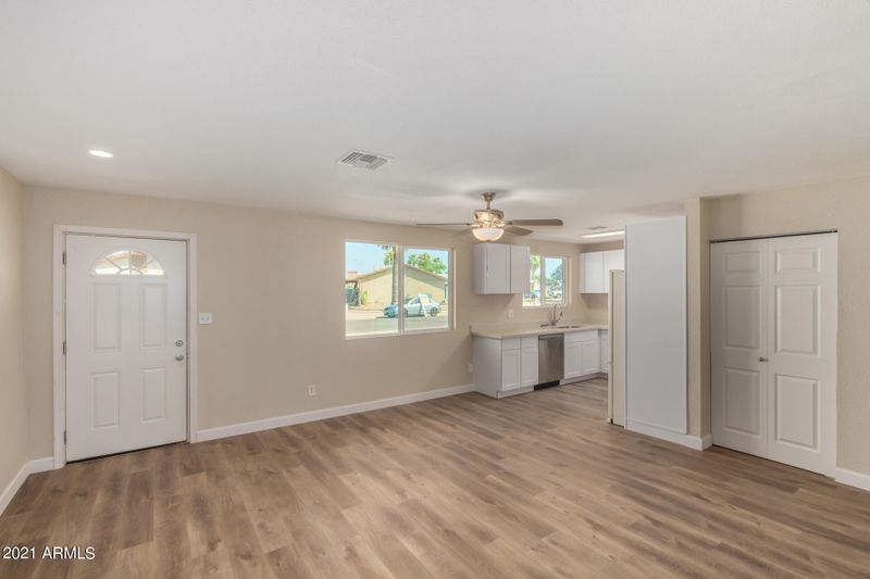 5425 W Flower St, Phoenix, AZ 85031
