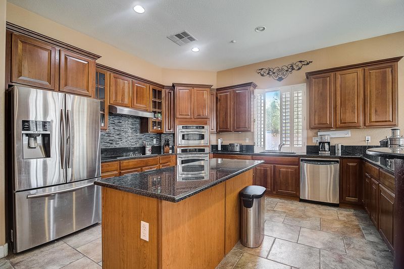 5425 W Paso Trl, Phoenix, AZ 85083