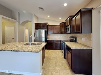 5426 30th Glen, Phoenix, AZ 85041