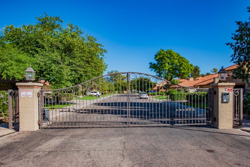 5427 E Piping Rock Rd, Scottsdale, AZ 85254