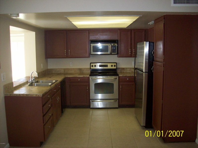5427 W Becker Ln, Glendale, AZ 85304