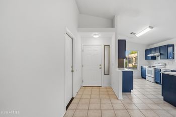5427 W Sands Rd, Glendale, AZ 85301