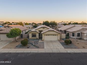 5427 W Sands Rd, Glendale, AZ 85301