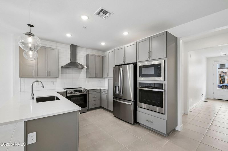 5428 S 35th Way, Phoenix, AZ 85040
