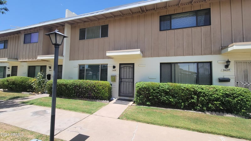 5429 Black Cyn Hw, Phoenix, AZ 85015