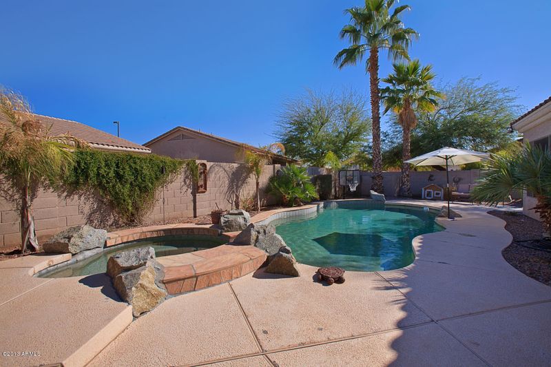 543 S Brett St, Gilbert, AZ 85296