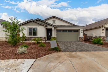 5430 Manzanita Dr, Glendale, AZ 85302