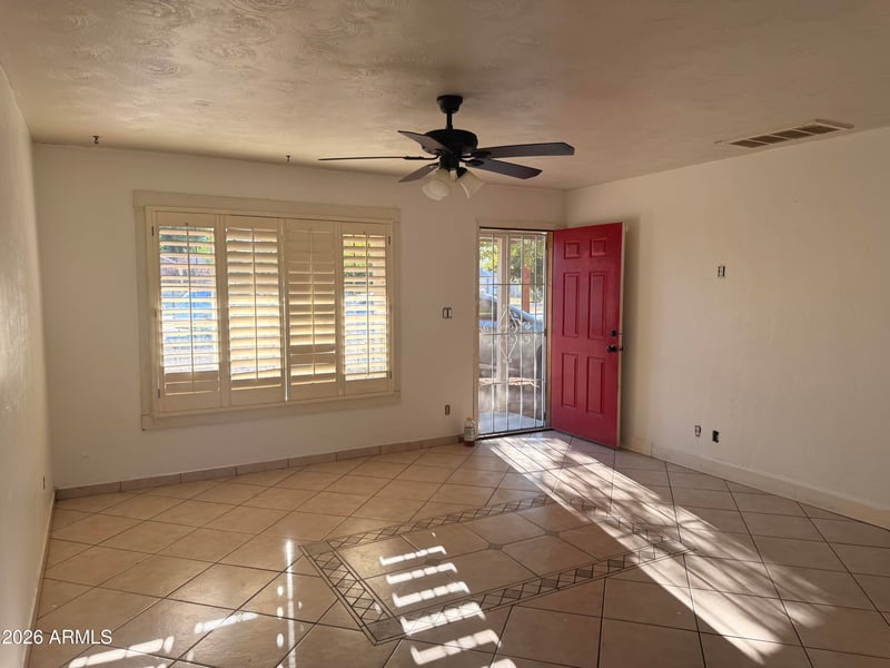 5431 S 5th St, Phoenix, AZ 85040