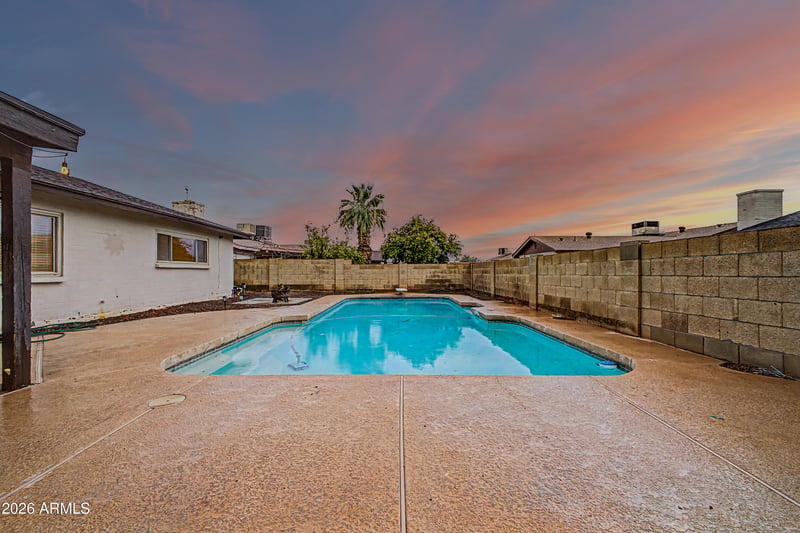 5432 W Dahlia Dr, Glendale, AZ 85304