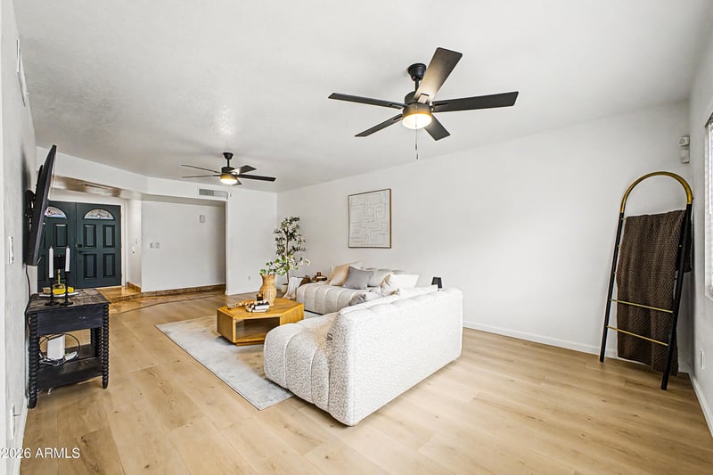5432 W Dahlia Dr, Glendale, AZ 85304