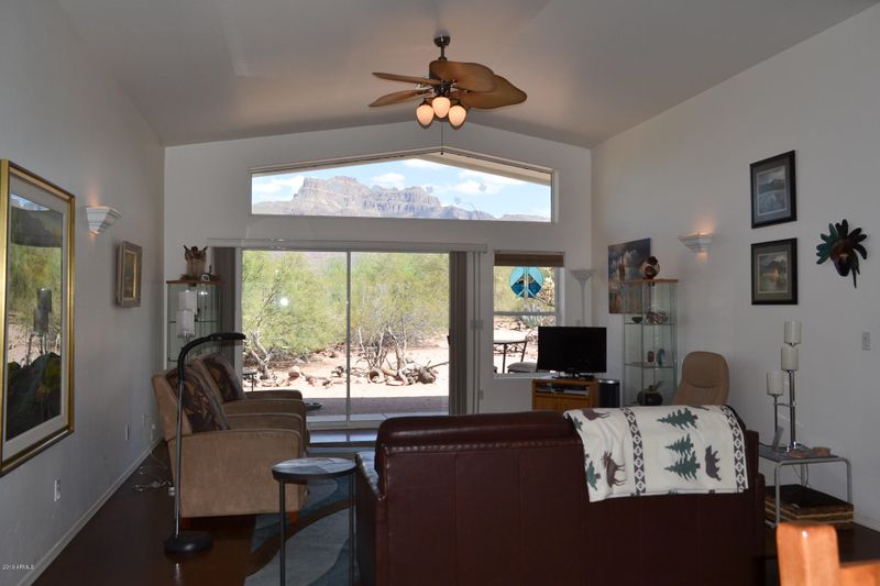 5433 E 14th Ave, Apache Junction, AZ 85119