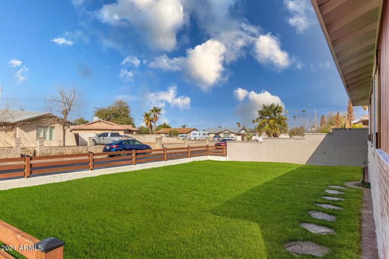 5433 S 47th Pl, Phoenix, AZ 85040