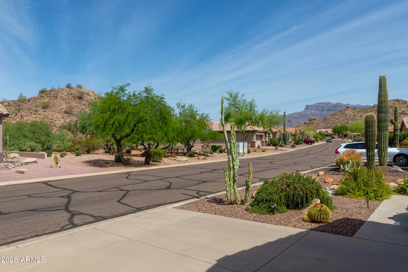 5433 S Red Yucca Ln, Gold Canyon, AZ 85118