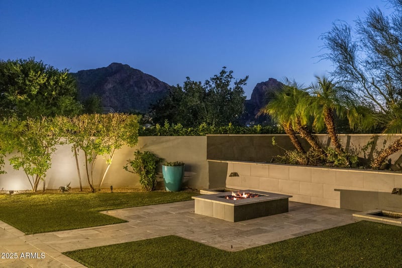 5434 Lincoln Dr #67, Paradise Valley, AZ 85253