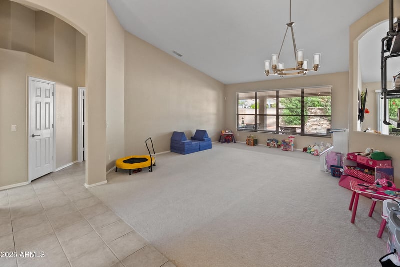 5434 Saint John Rd, Glendale, AZ 85308