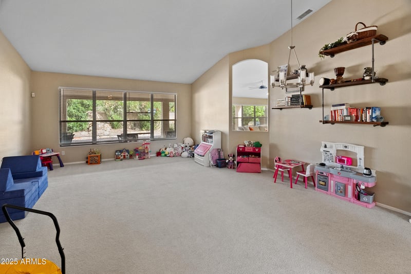 5434 Saint John Rd, Glendale, AZ 85308