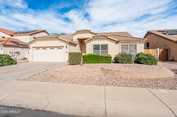 5434 Saint John Rd, Glendale, AZ 85308