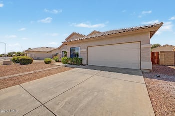 5435 Libby St, Glendale, AZ 85308