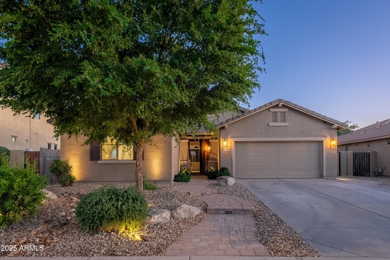 5435 Quail Track Dr, Phoenix, AZ 85083