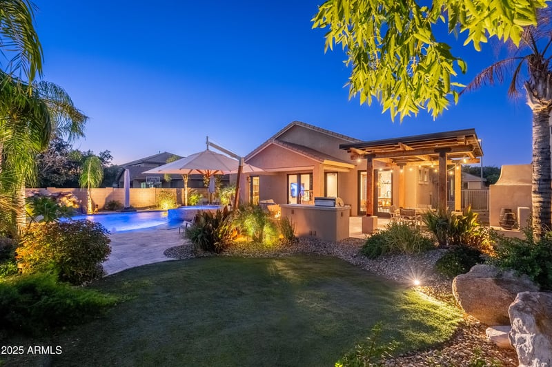 5435 Quail Track Dr, Phoenix, AZ 85083