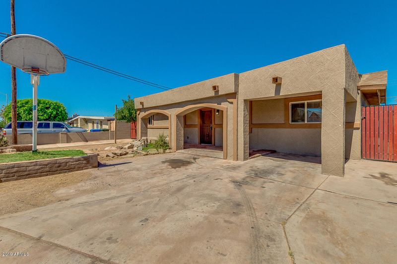 5435 S 35th Dr, Phoenix, AZ 85041
