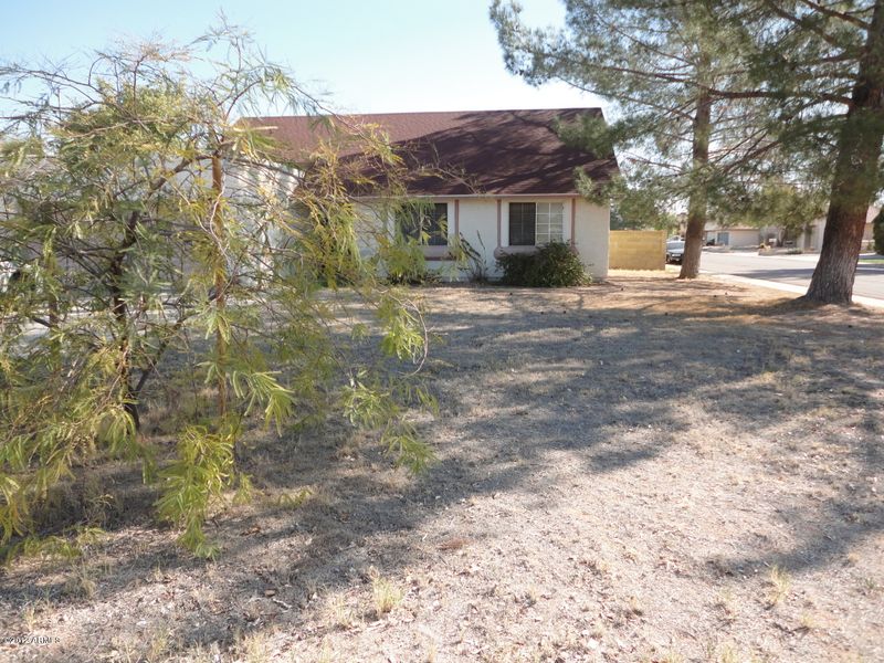 5436 W Shaw Butte Dr, Glendale, AZ 85304