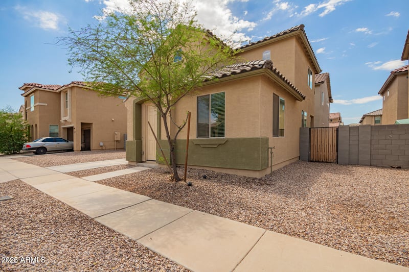 5437 Albeniz Pl, Phoenix, AZ 85043