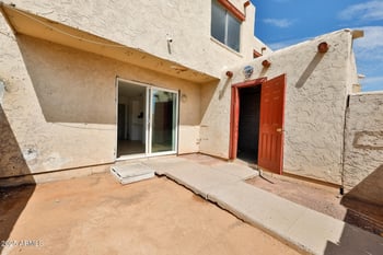 5438 Lynwood St, Phoenix, AZ 85043