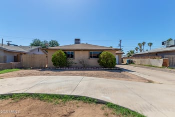 5439 Osborn Rd, Phoenix, AZ 85031