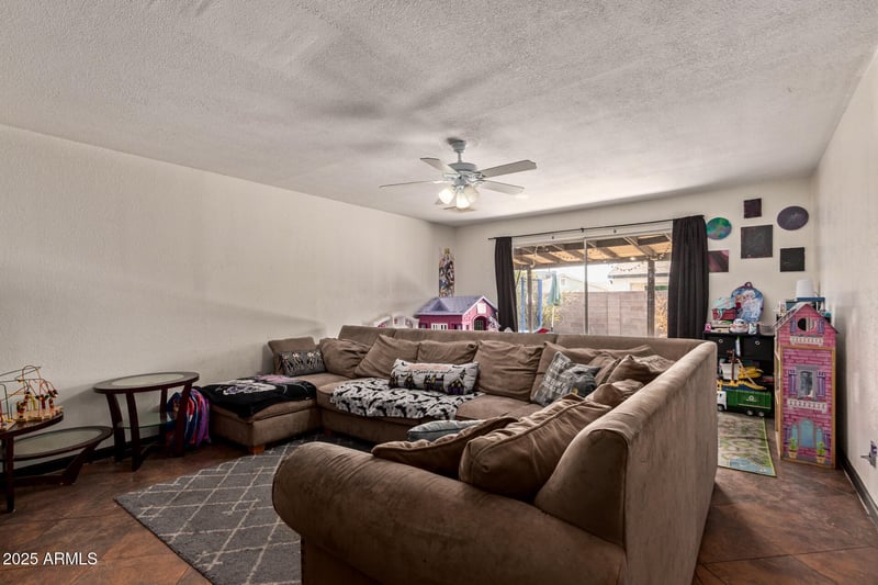 5439 Osborn Rd, Phoenix, AZ 85031