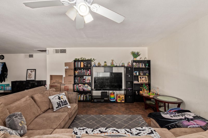 5439 Osborn Rd, Phoenix, AZ 85031