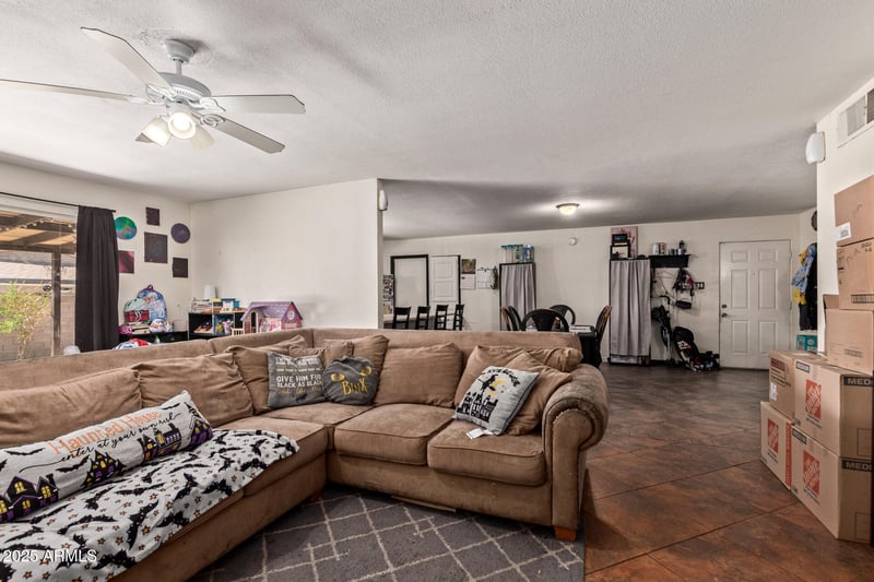 5439 Osborn Rd, Phoenix, AZ 85031