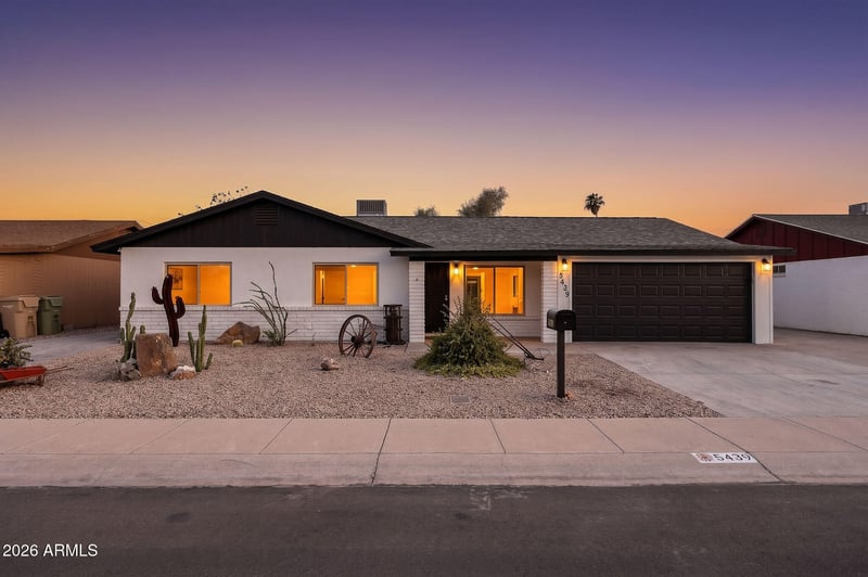 5439 Desert Cove Ave, Glendale, AZ 85304