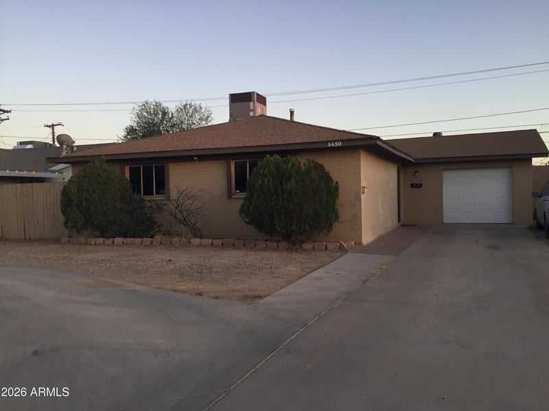 5439 Osborn Rd, Phoenix, AZ 85031
