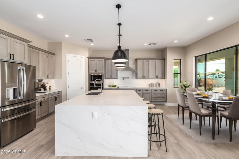 544 Amber Sun Dr, Phoenix, AZ 85086