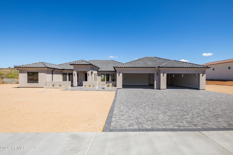 544 Amber Sun Dr, Phoenix, AZ 85085