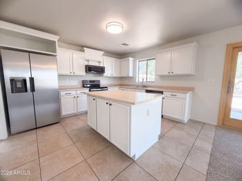 544 E Christopher St, San Tan Valley, AZ 85140