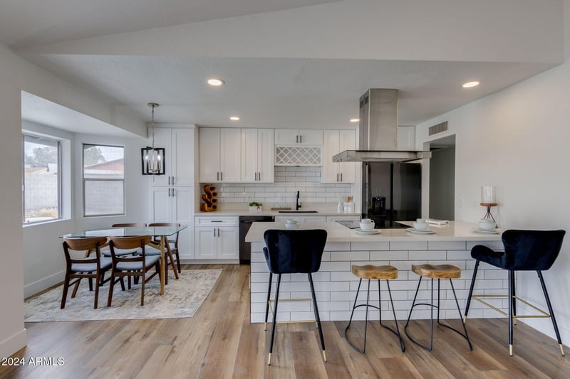 544 Morrow Dr, Phoenix, AZ 85024
