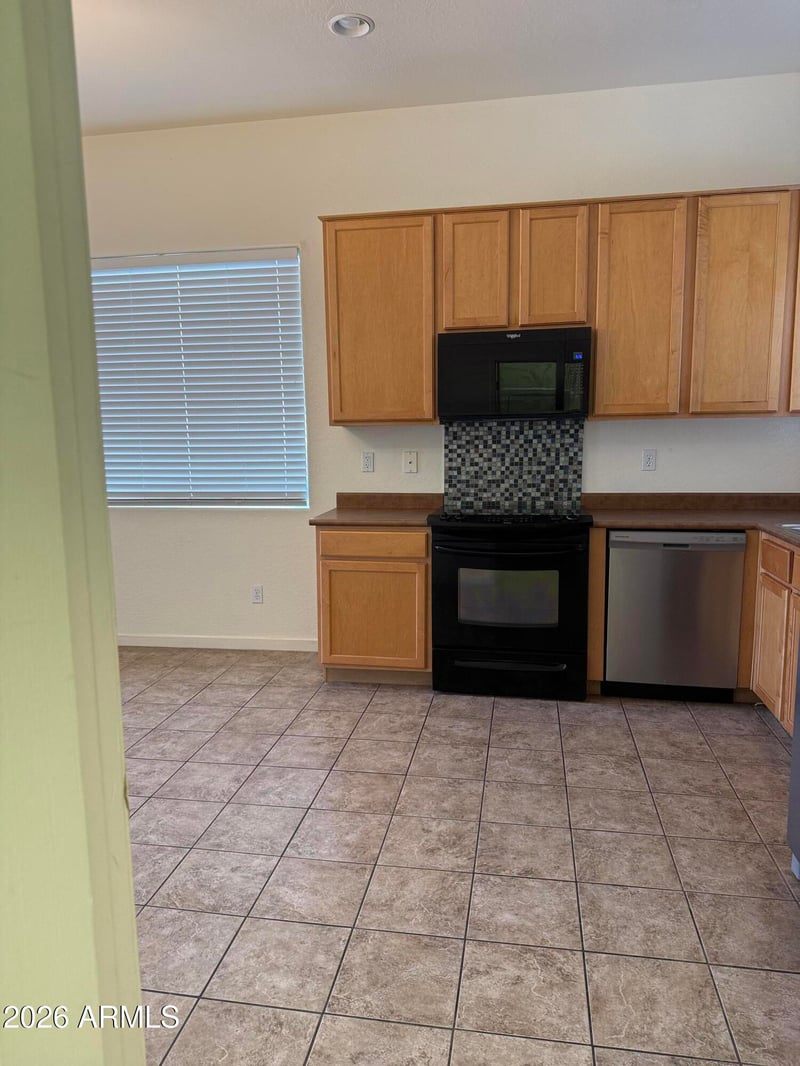 544 N Alma School Rd #16, Mesa, AZ 85201