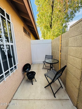 5440 80th Ln, Glendale, AZ 85303