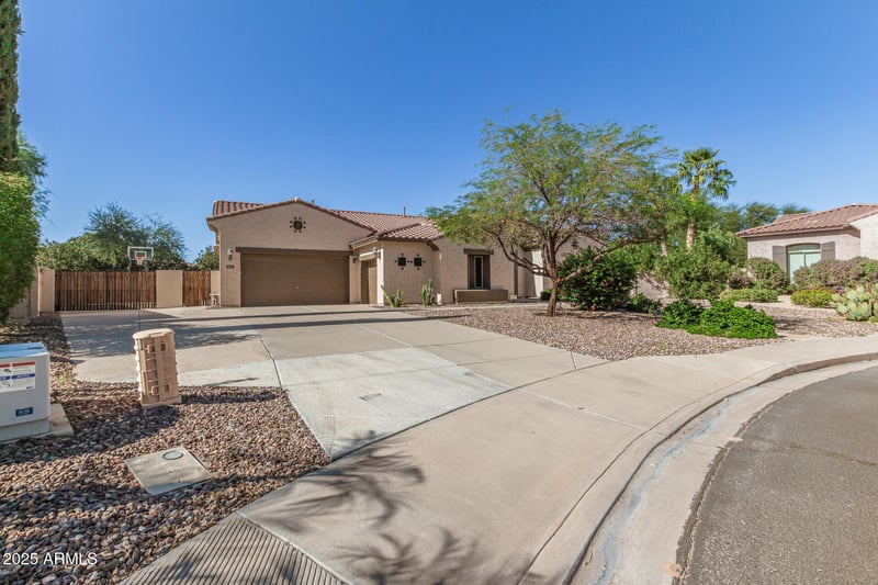 5440 Dragoon Dr, Chandler, AZ 85249