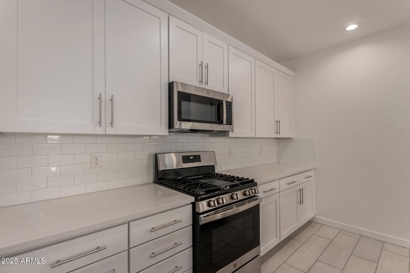 5440 Loma Ln, Glendale, AZ 85302