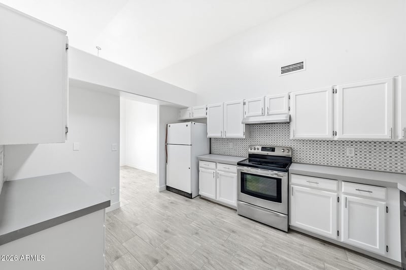 5440 N 80th Ln, Glendale, AZ 85303