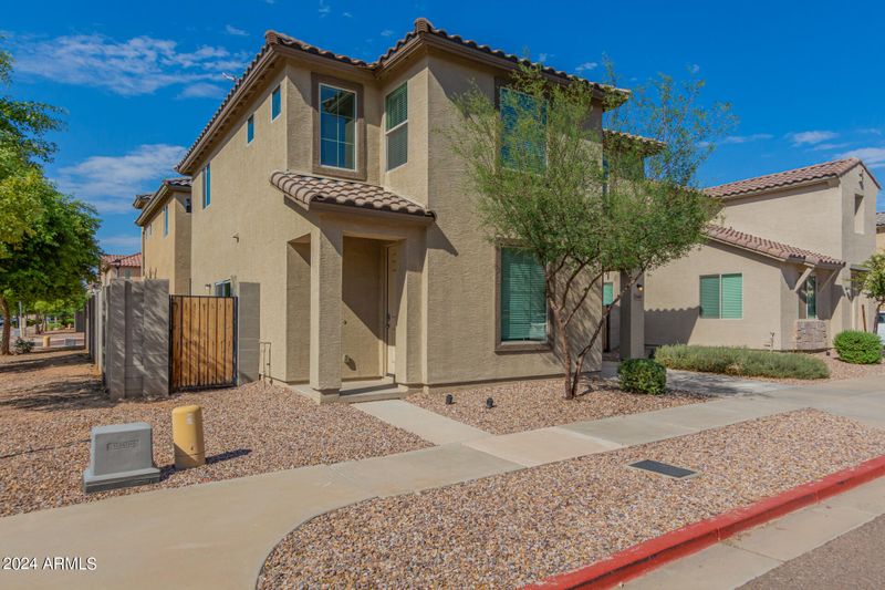 5440 W Burton Dr, Phoenix, AZ 85043