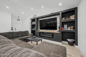 5441 Flower Ave, Mesa, AZ 85206