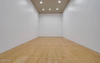 5442 Hurricane Ct, Tempe, AZ 85283