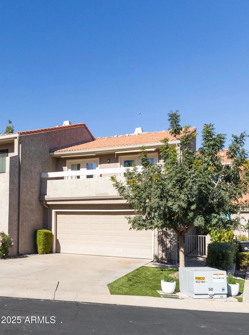 5442 Hurricane Ct, Tempe, AZ 85283