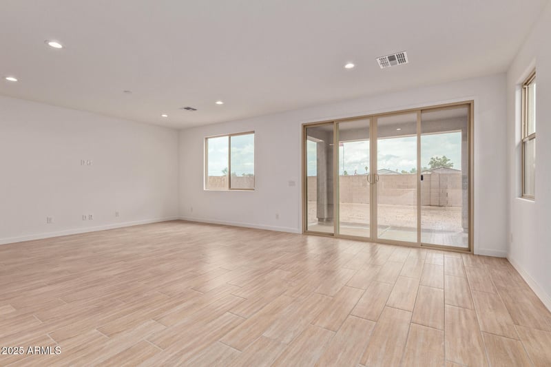 5442 Manzanita Dr, Glendale, AZ 85302